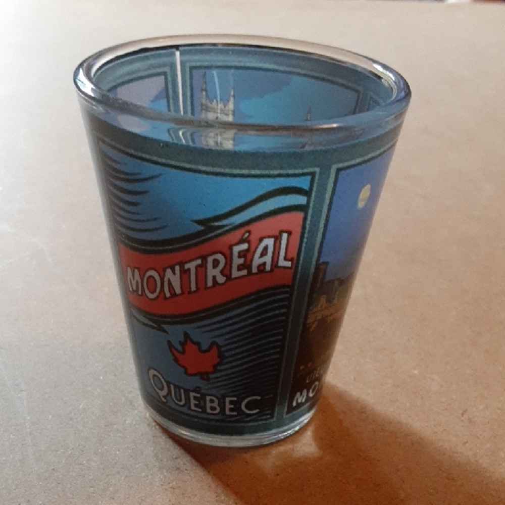 Montreal Quebec Souvenir Shot Glass - Picture 3 of 6